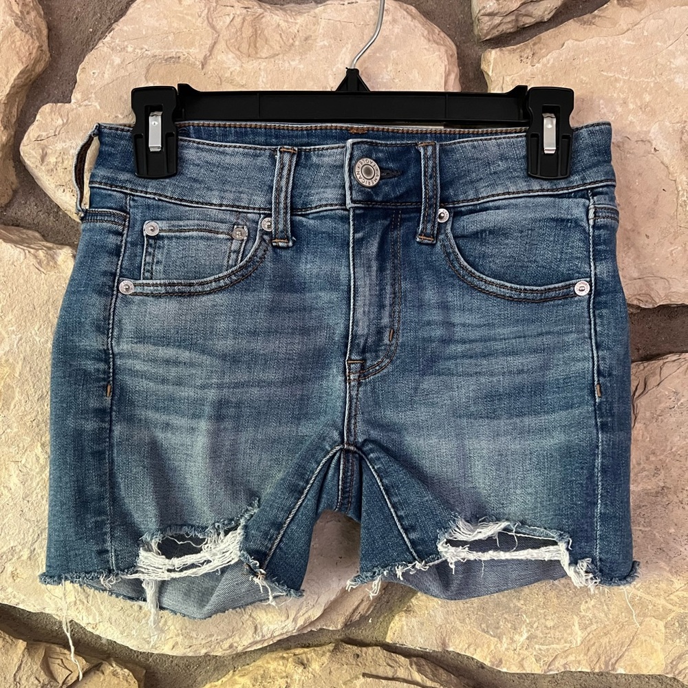 American Eagle Denim Cutoff Shorts Size 2 Med Wash